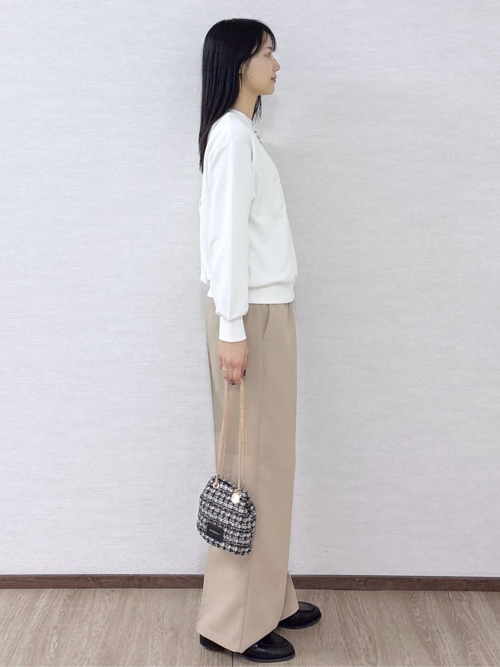 sachikoさんの「OPAQUE.CLIP｜ロゴ刺繍裏毛トップス【洗濯機OK】」を使ったコーディネート