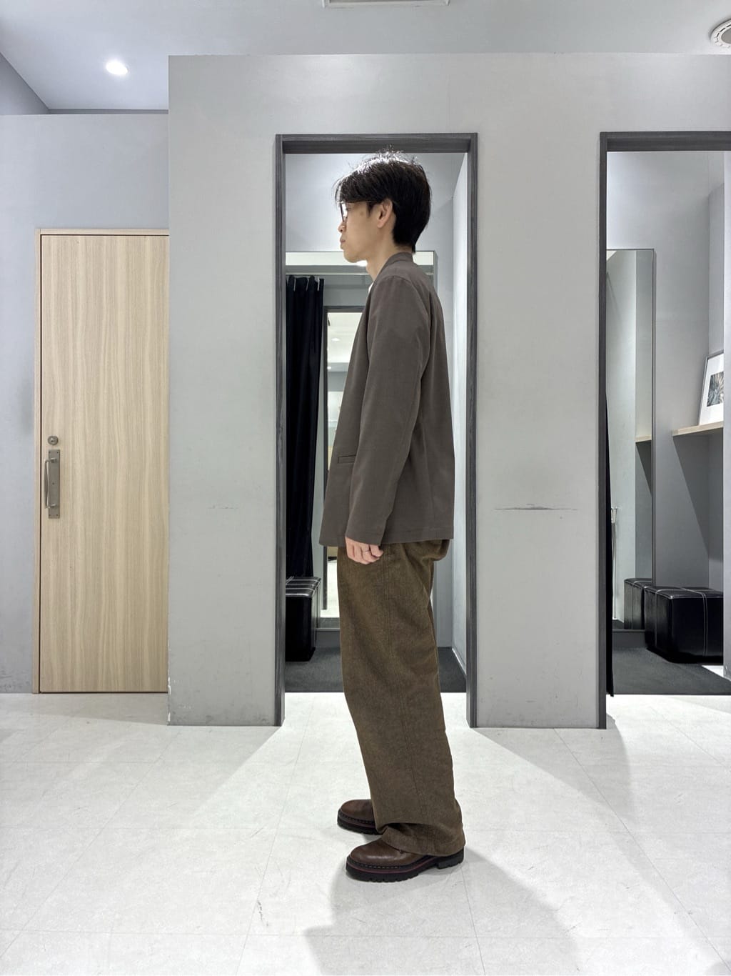 わいずみさんの「TAKEO KIKUCHI｜【Air Palette Knit】ワンポイント カラーニット プルオーバー」を使ったコーディネート