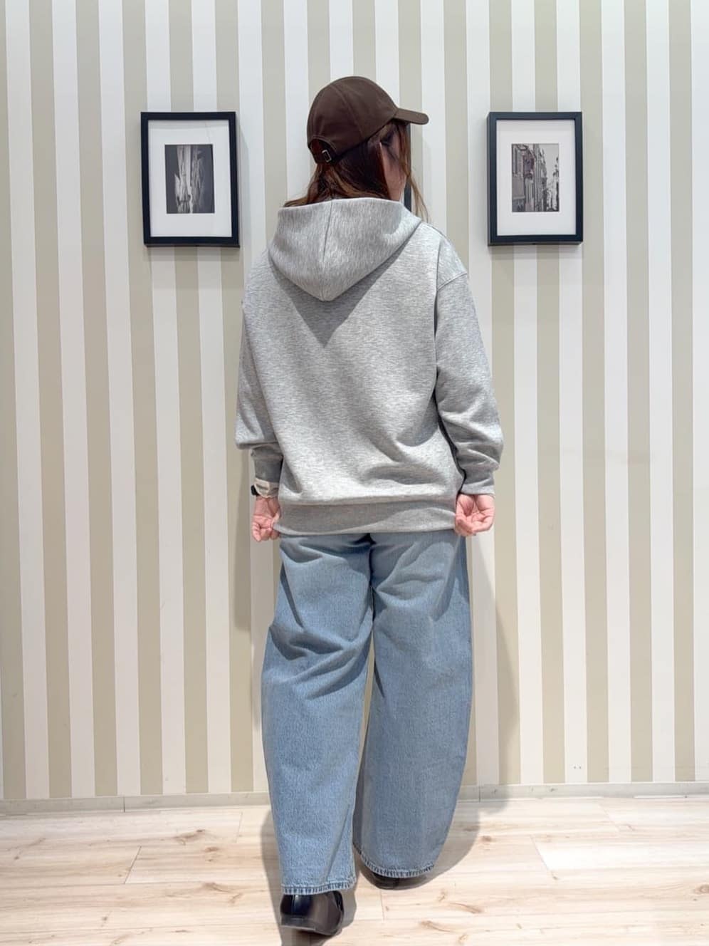 MIYUKIさんの「SHOO･LA･RUE｜【消臭】キラキラ ビットローファー」を使ったコーディネート