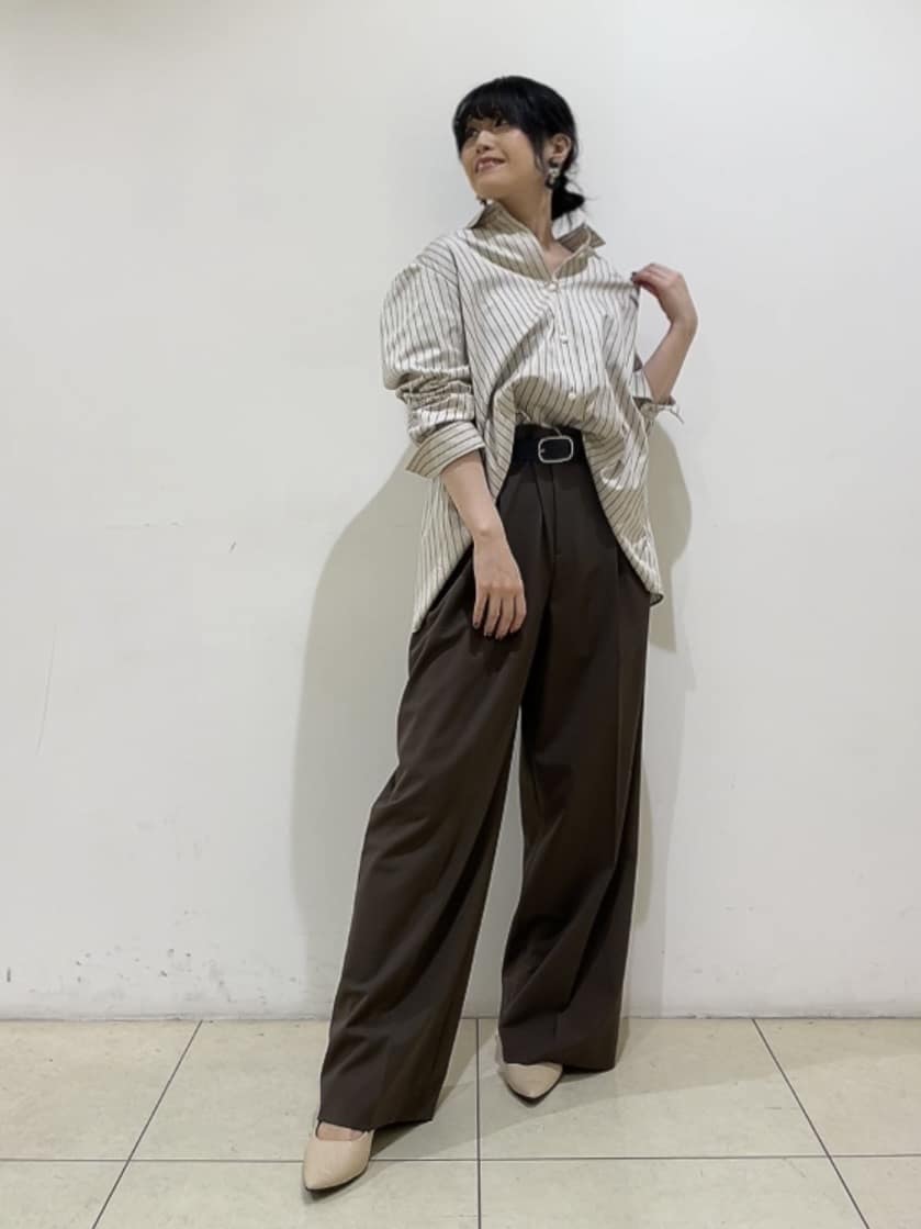watanabeさんの「UNTITLED｜【洗える/ウエスト後ろゴム】ウール混　タックワイドパンツ」を使ったコーディネート