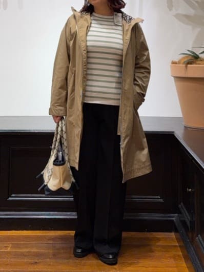 Asamiさんの「DRESSTERIOR｜【ウォッシャブル/撥水素材】撥水フーテッドツイルコート」を使ったコーディネート