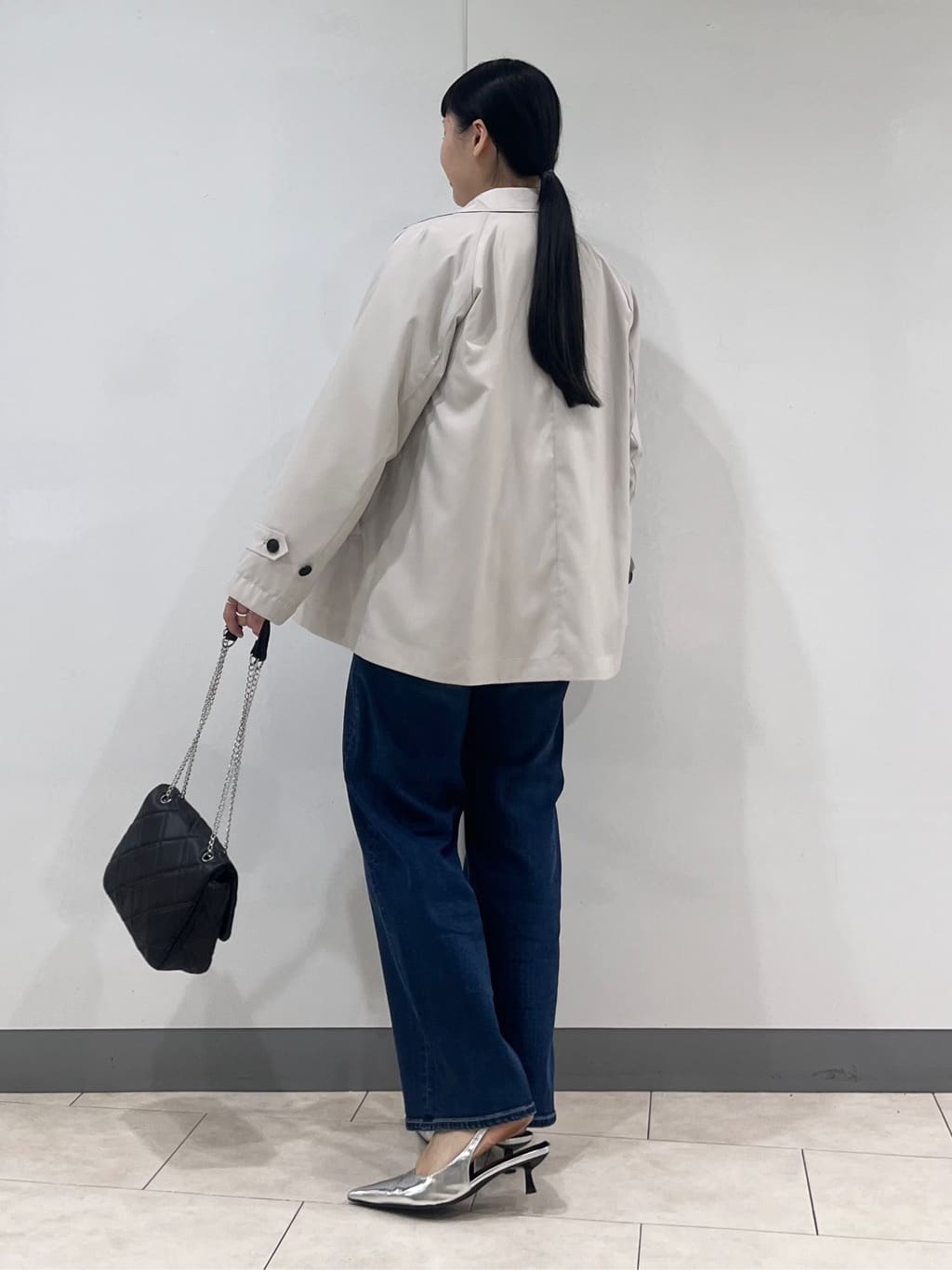 hasuさんの「INDIVI｜【撥水／UVケア／2WAY】超軽量ライナー付ライトトレンチコート」を使ったコーディネート