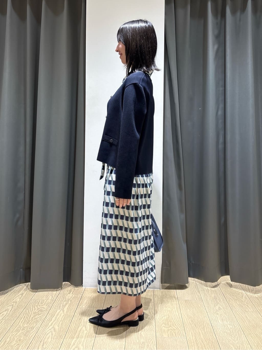Yoshimiさんの「INDIVI｜【洗える／2WAY】ベルト付き ジオメトリック柄 シャツワンピース」を使ったコーディネート