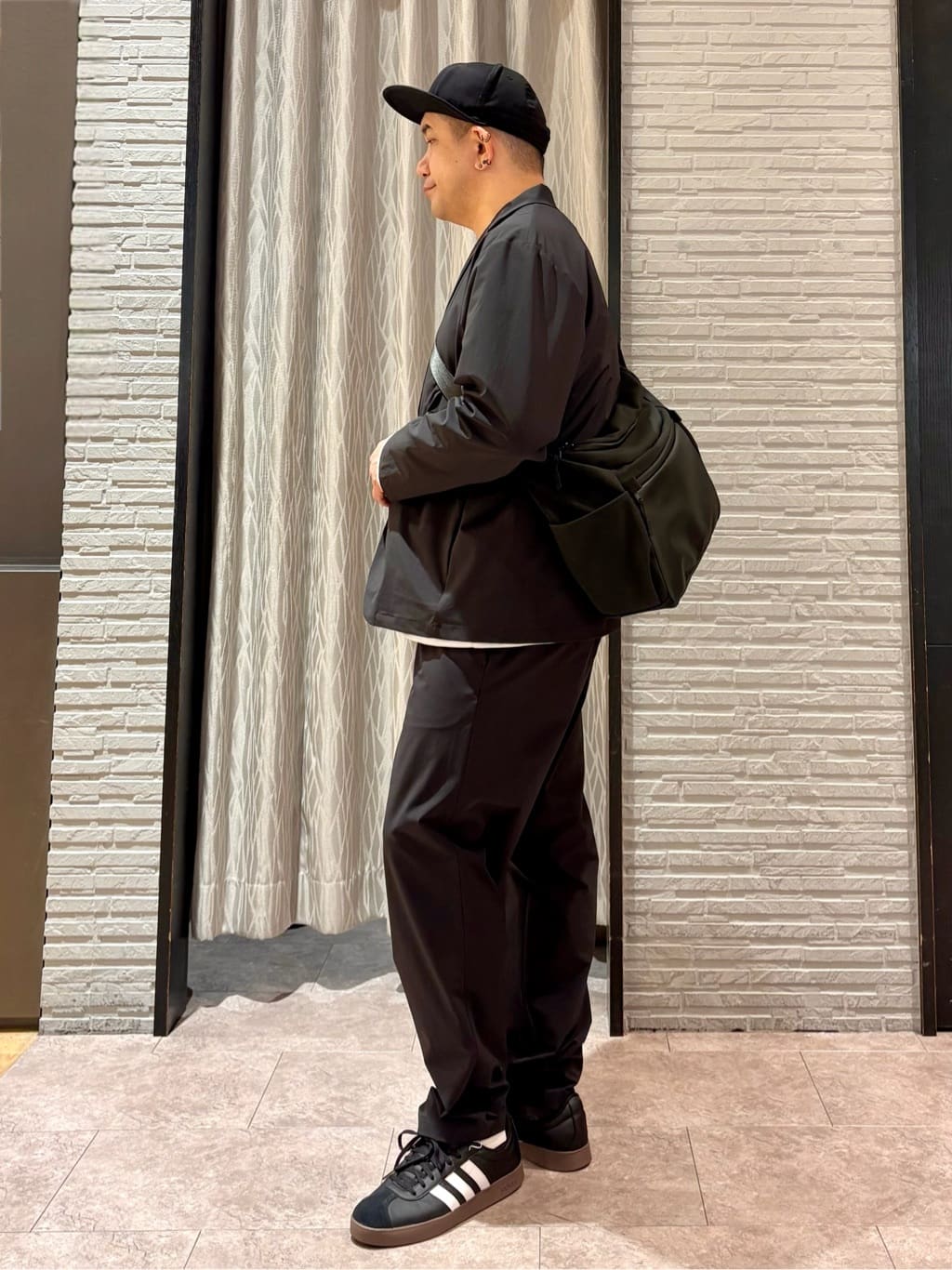 Pーyamaさんの「THE SHOP TK｜《KURO》コーデュラナイロン ジャケット セットアップ可／防シワ／撥水／ストレッチ」を使ったコーディネート