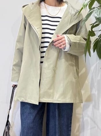misakiさんの「SHOO･LA･RUE｜【防花粉/洗濯機可/S-LL】ゆったり着られる 大人のテントフーディージャケット」を使ったコーディネート