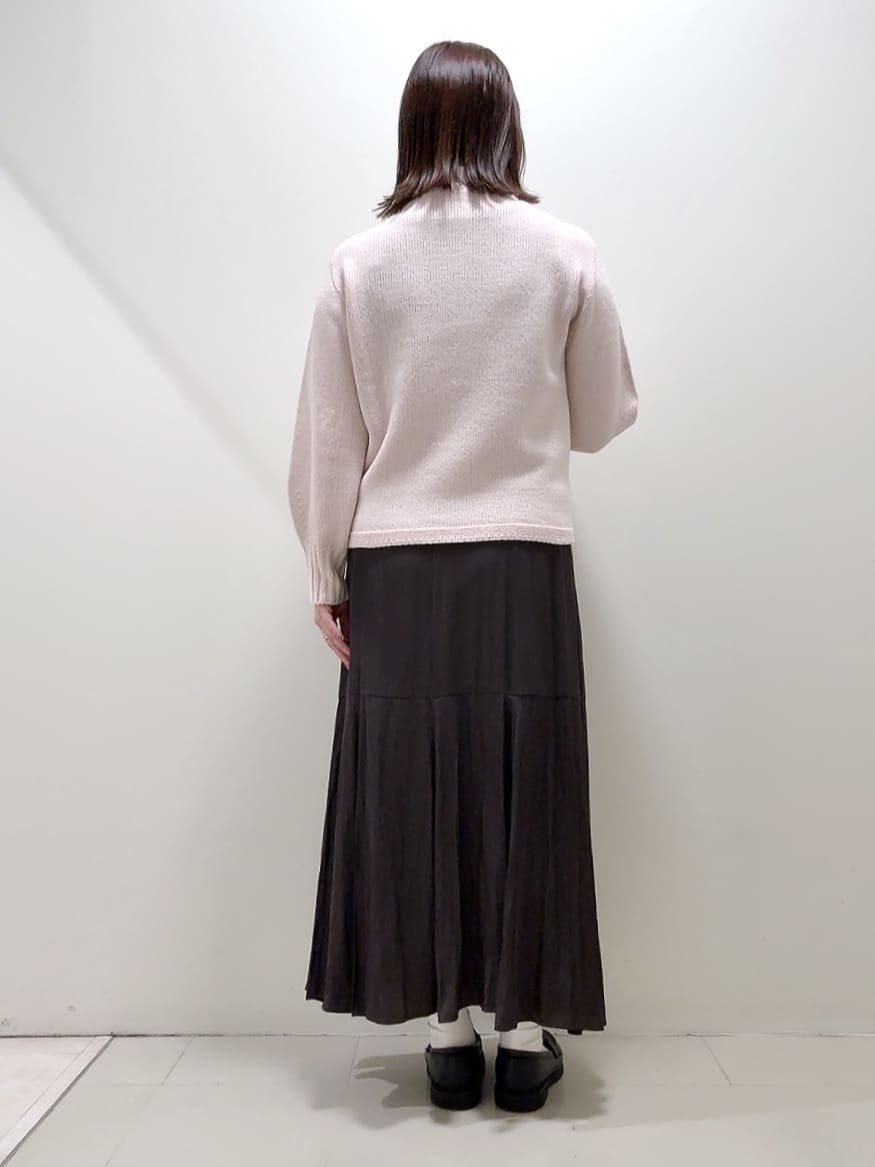 YUIさんの「UNTITLED｜【洗える】スポンディッシュ ボトルネックニット」を使ったコーディネート