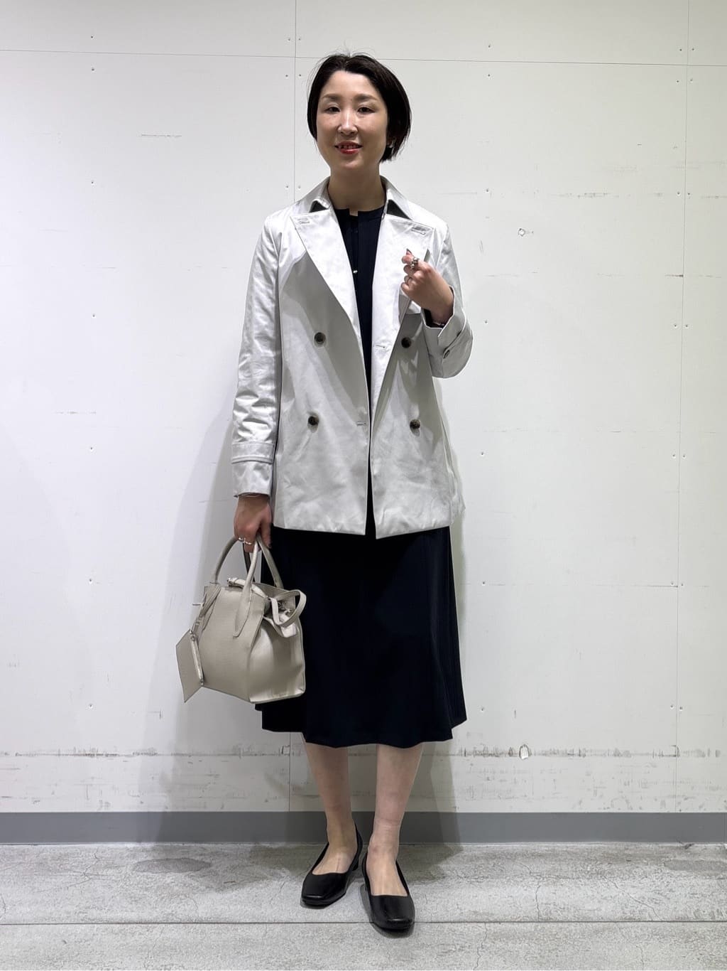 yuriさんの「INDIVI｜【上品光沢／SETUP可能】切り替えデザインジャケット」を使ったコーディネート