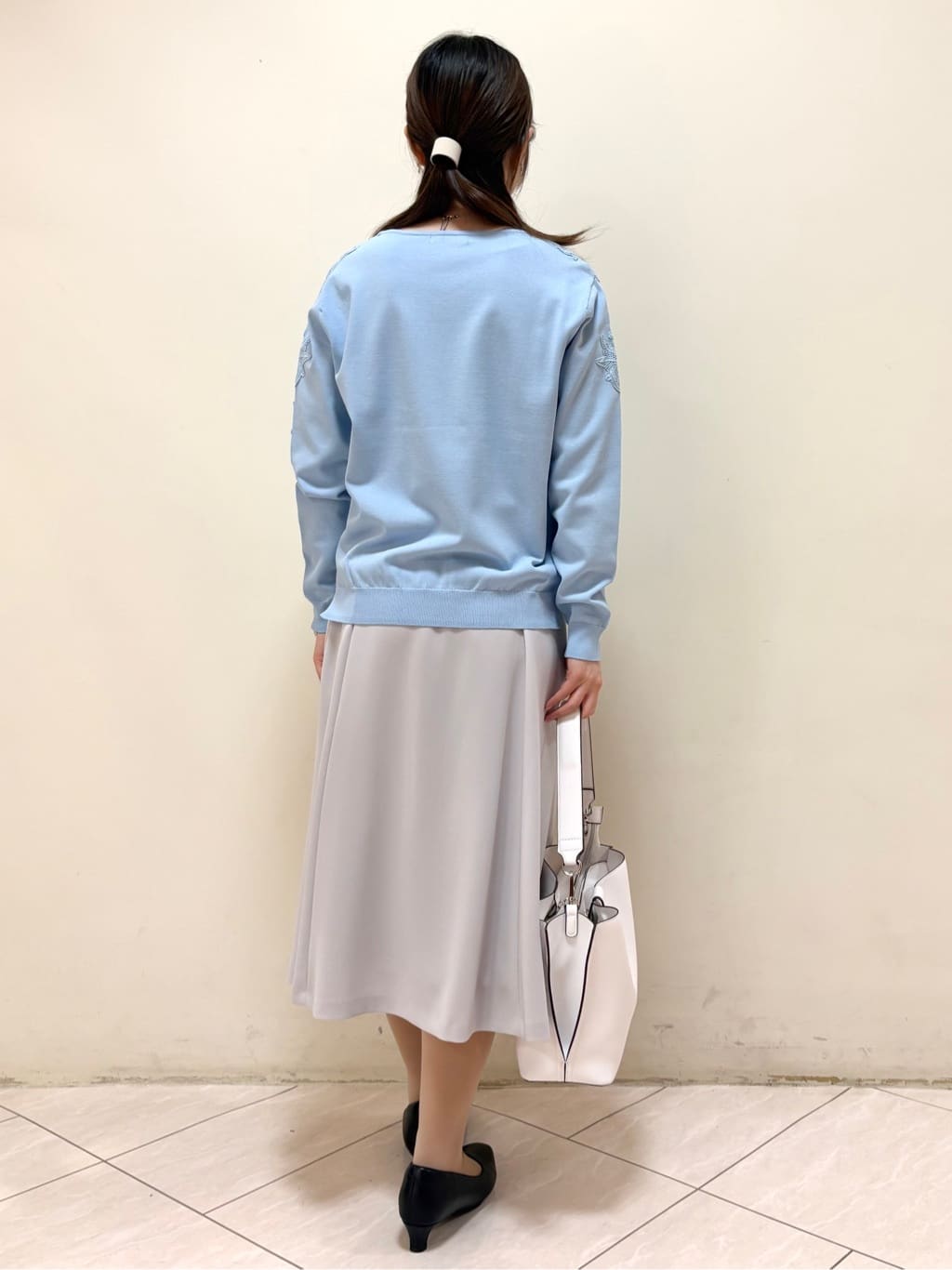 mikiさんの「Reflect｜レースデザインスリーブニットプルオーバー」を使ったコーディネート