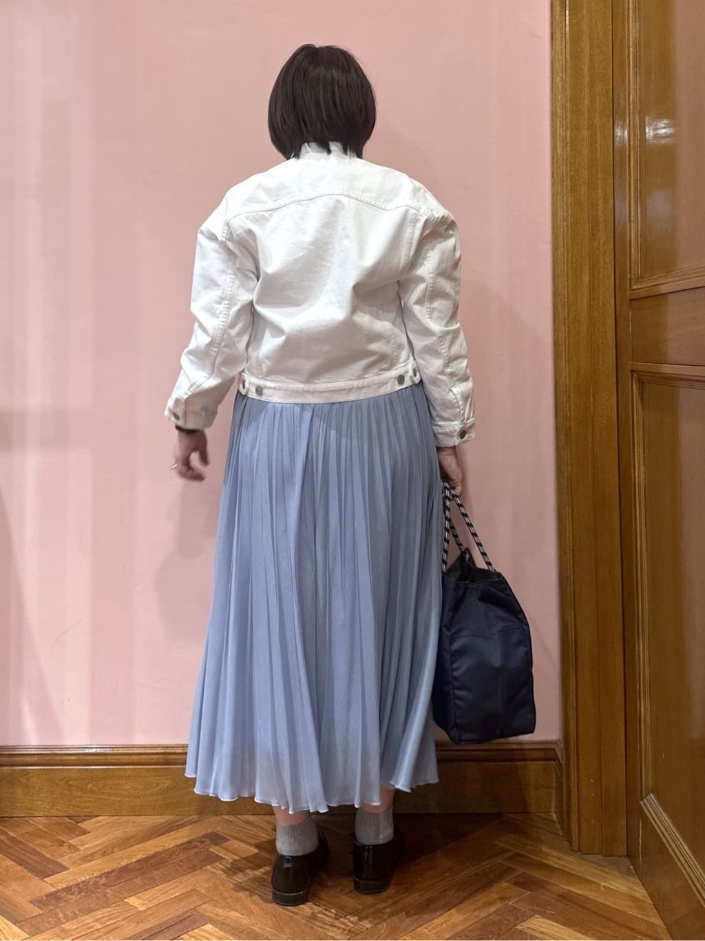 komatsuさんの「DRESSTERIOR｜【ウォッシャブル】バンドカラー ホワイトＧジャン」を使ったコーディネート