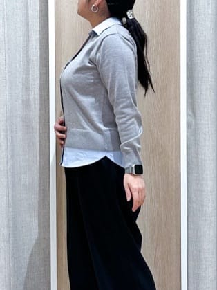 naoさんの「grove｜シャツドッキング ニットカーディガン」を使ったコーディネート