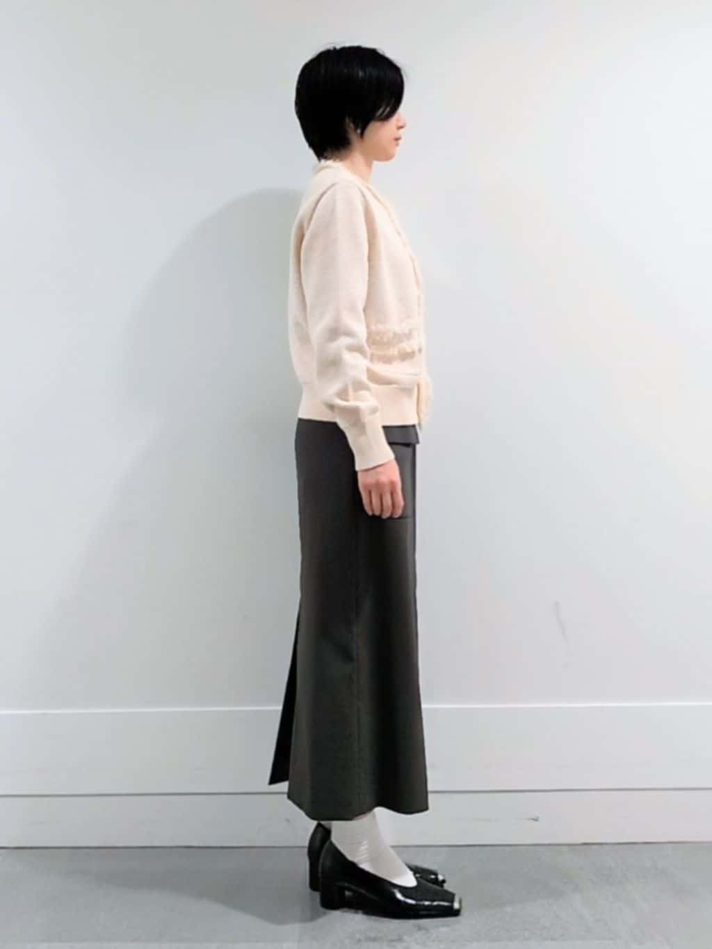 ミズタさんの「UNTITLED｜【洗える/ジャケット風】ツイードニットカーディガン」を使ったコーディネート