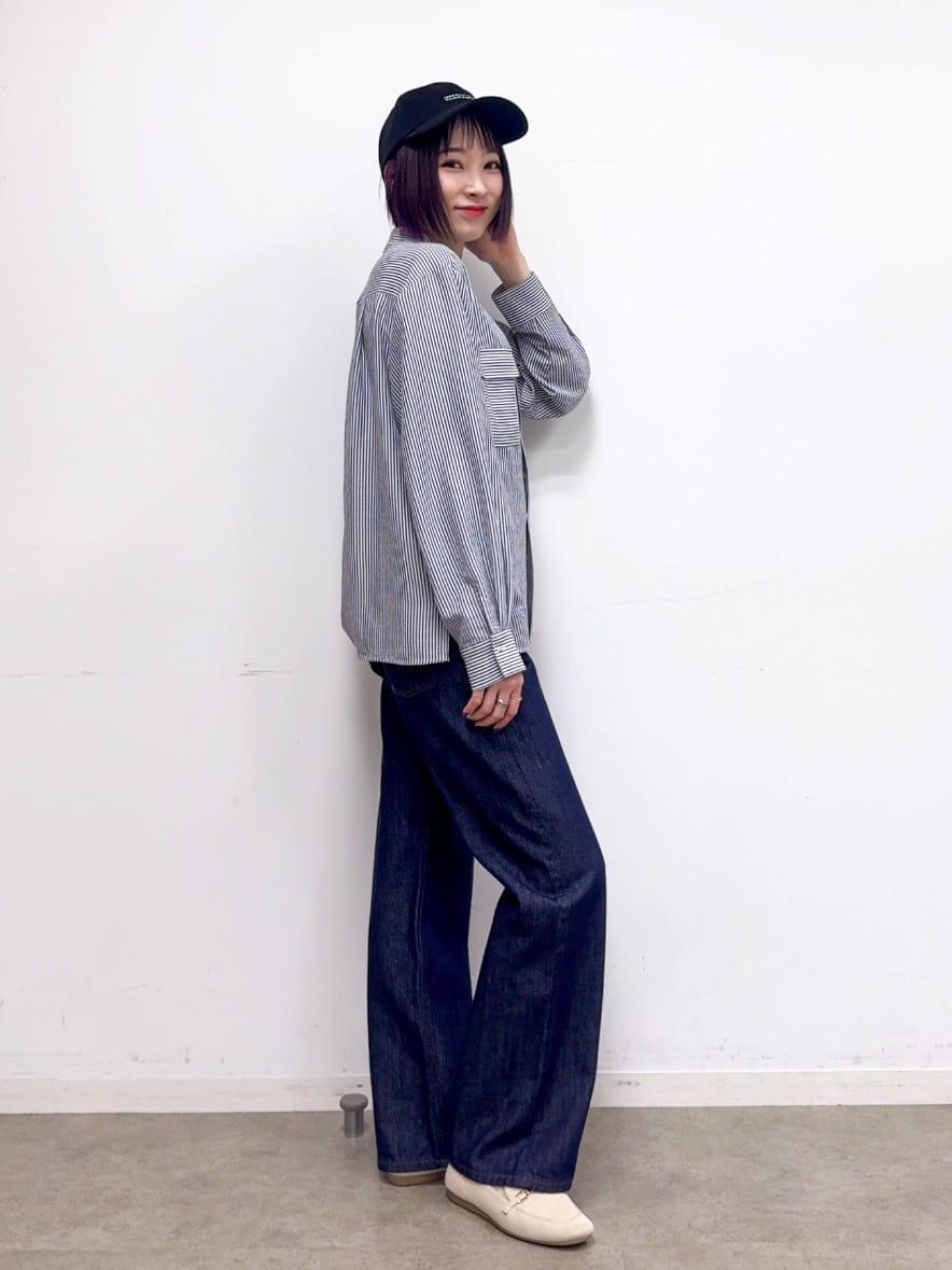𝐜𝐡𝐢𝐤𝐚さんの「SHOO･LA･RUE｜【防花粉/洗濯機可/S-LL】ゆったり着られる 大人のテントフーディージャケット」を使ったコーディネート