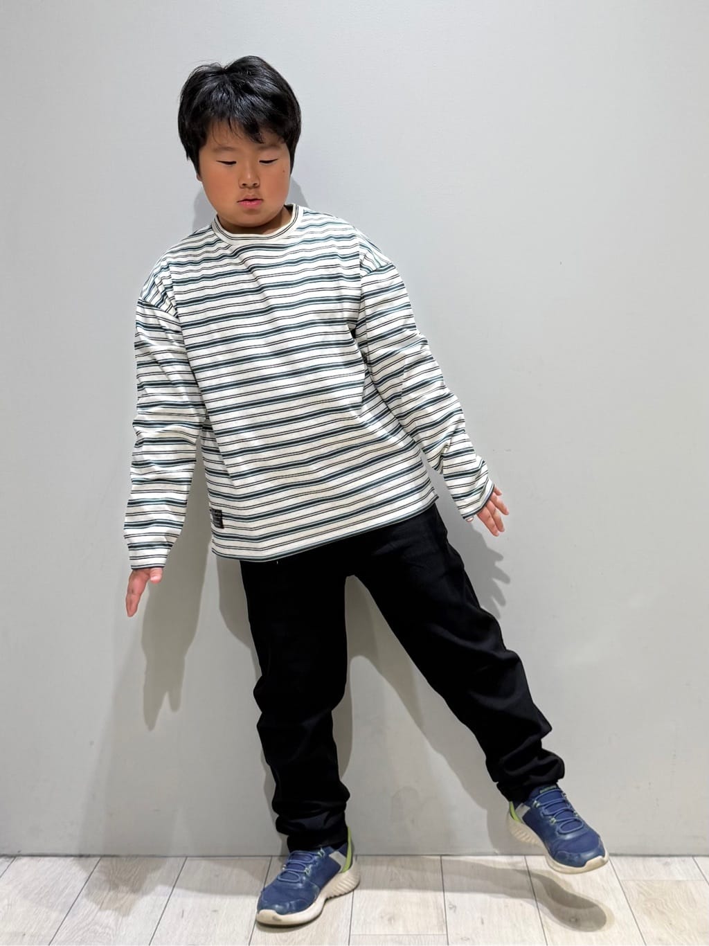 kuboさんの「THE SHOP TK｜【110-160】マルチボーダーロンT」を使ったコーディネート