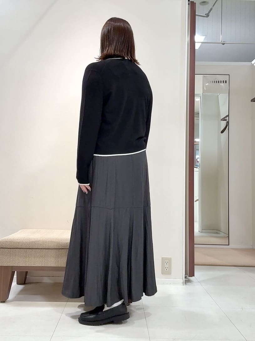 YUIさんの「UNTITLED｜【アンサンブル可/洗える】ウォームスパン カーディガン」を使ったコーディネート