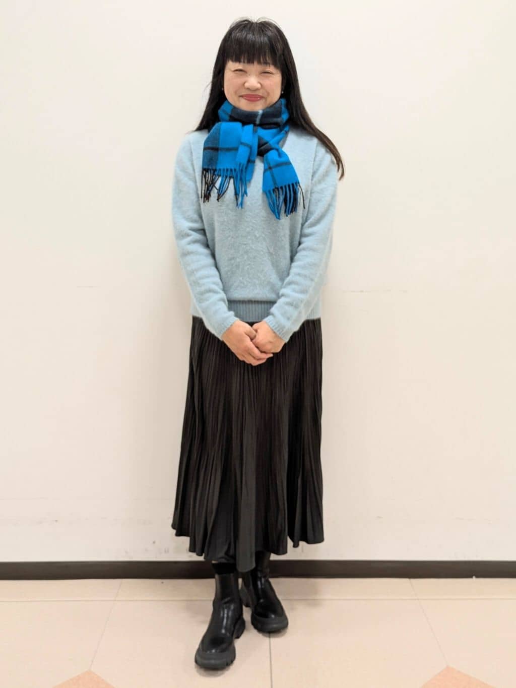ともさんの「UNTITLED｜【大人な品格/ふわふわニット】フォックスカシミヤ コクーンニット」を使ったコーディネート
