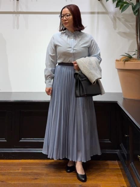 Asamiさんの「DRESSTERIOR｜【ウォッシャブル/通勤】スタンドフリル ブラウス」を使ったコーディネート