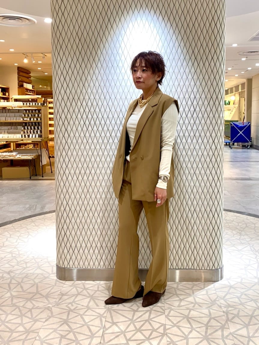 mari_831さんの「INDIVI｜Comfy SET UP｜イージーテーパードパンツ【セットアップ対応／通勤／カセット服／接触冷感／U」を使ったコーディネート