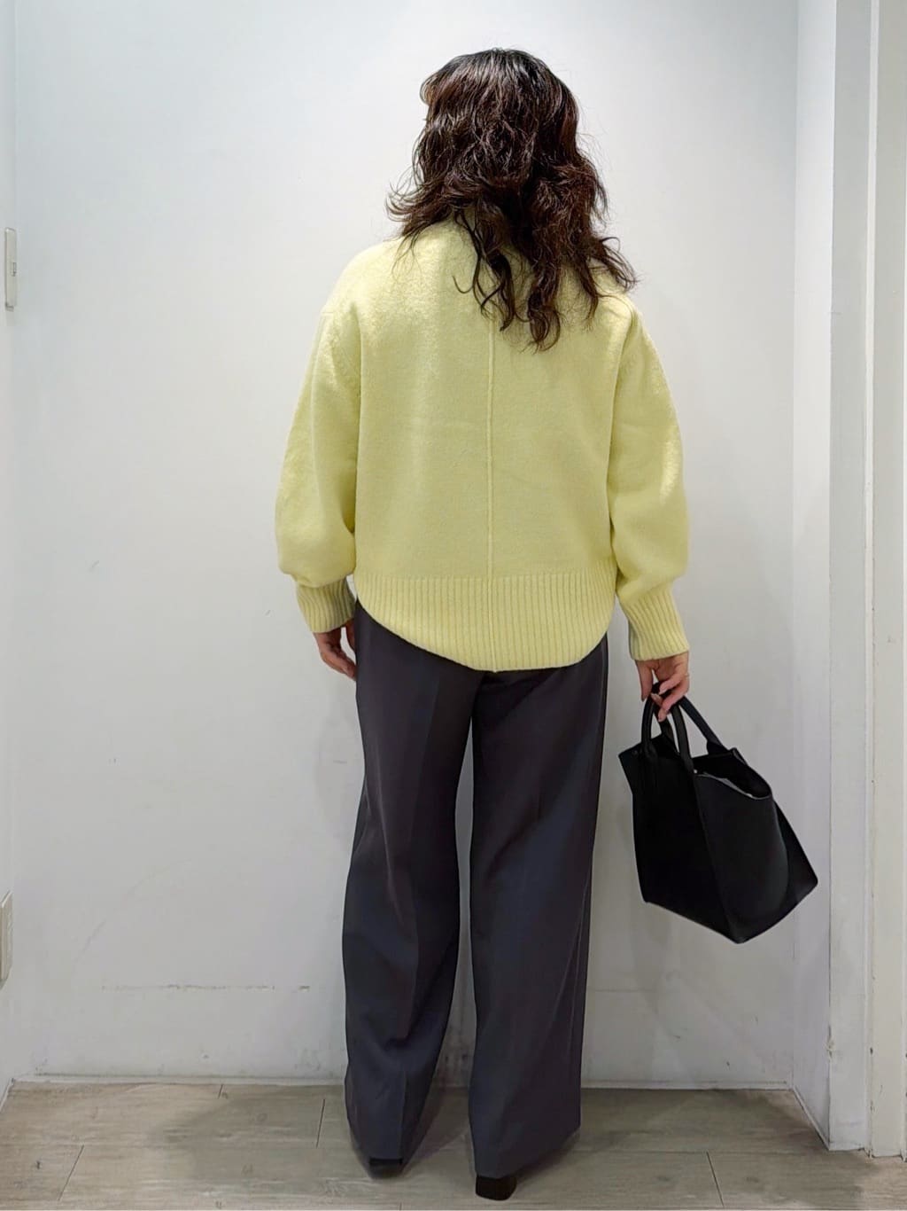 sumicaさんの「OPAQUE.CLIP｜カシミヤブレンドウールミドルピーコート」を使ったコーディネート