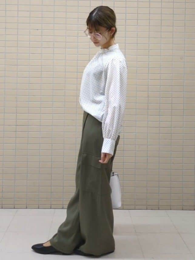 ひまりさんの「Reflect｜ストレートワイドカーゴパンツ」を使ったコーディネート