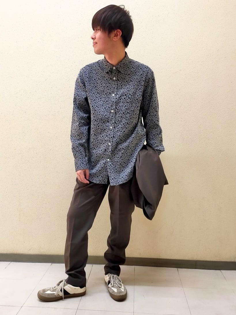 nerさんの「TAKEO KIKUCHI｜【ON／OFF兼用】CARREMANファブリック ノーカラージャケット」を使ったコーディネート