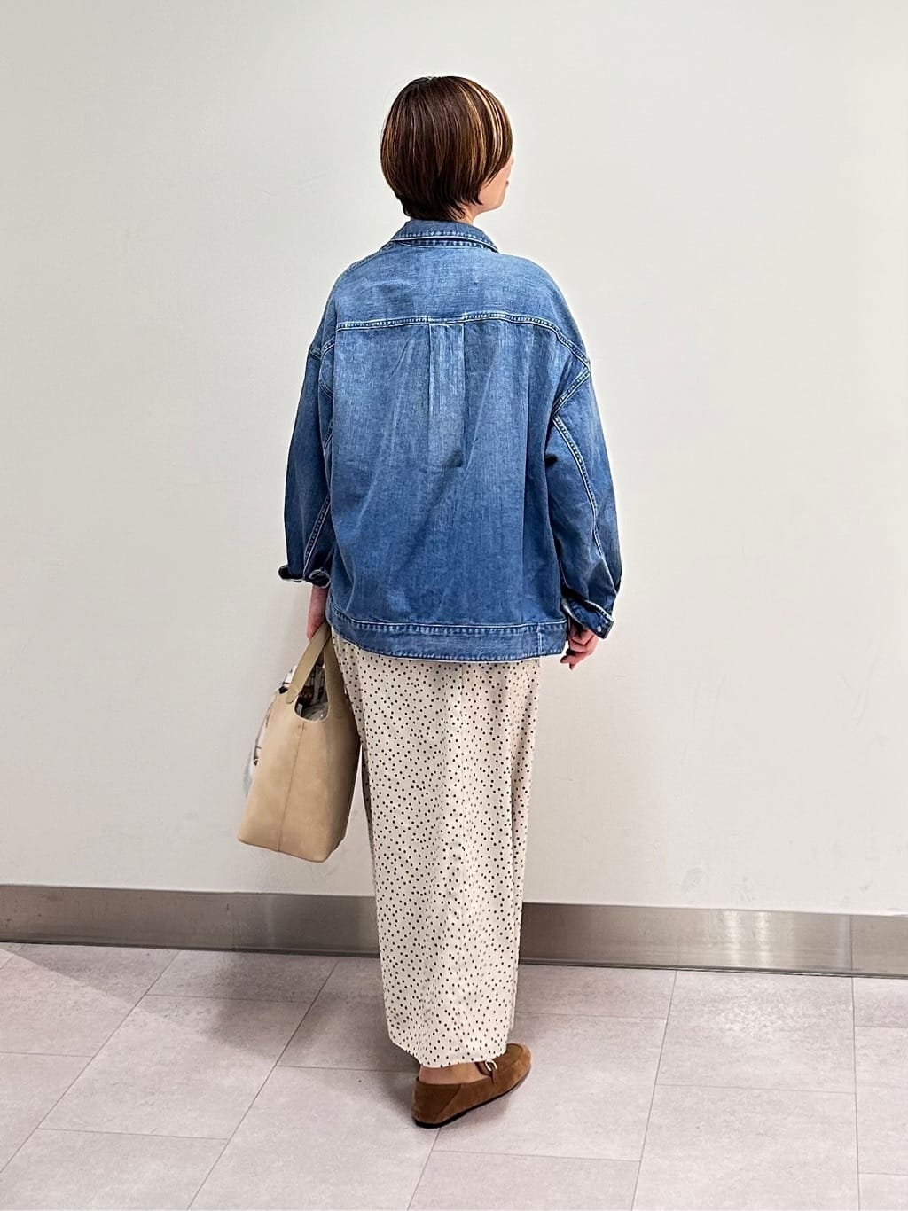 みなこさんの「UNTITLED｜【洗える/清涼感】袖スリットニットプルオーバー」を使ったコーディネート