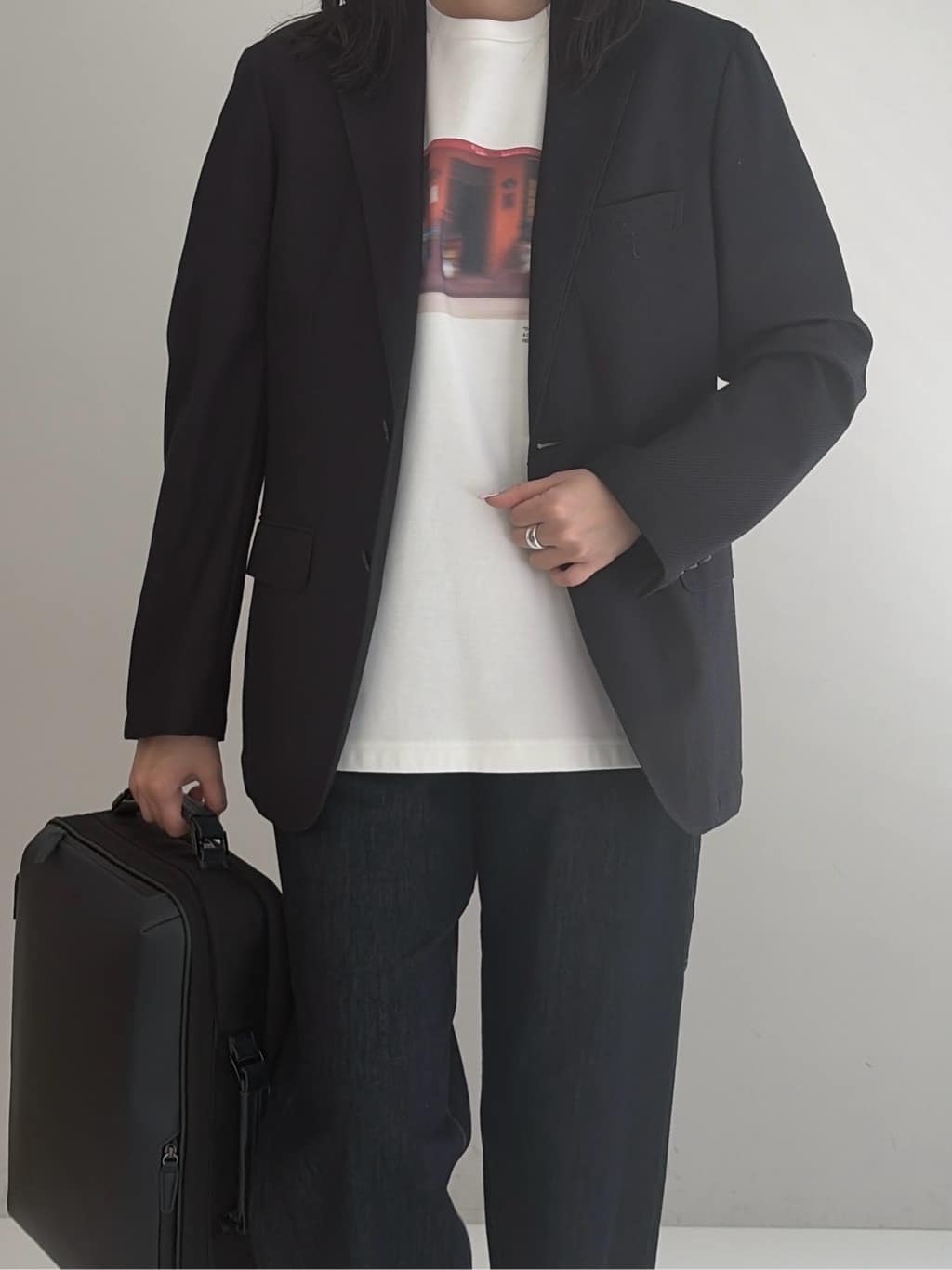 Akutagawaさんの「TAKEO KIKUCHI｜マラケシュ フォト Tシャツ」を使ったコーディネート