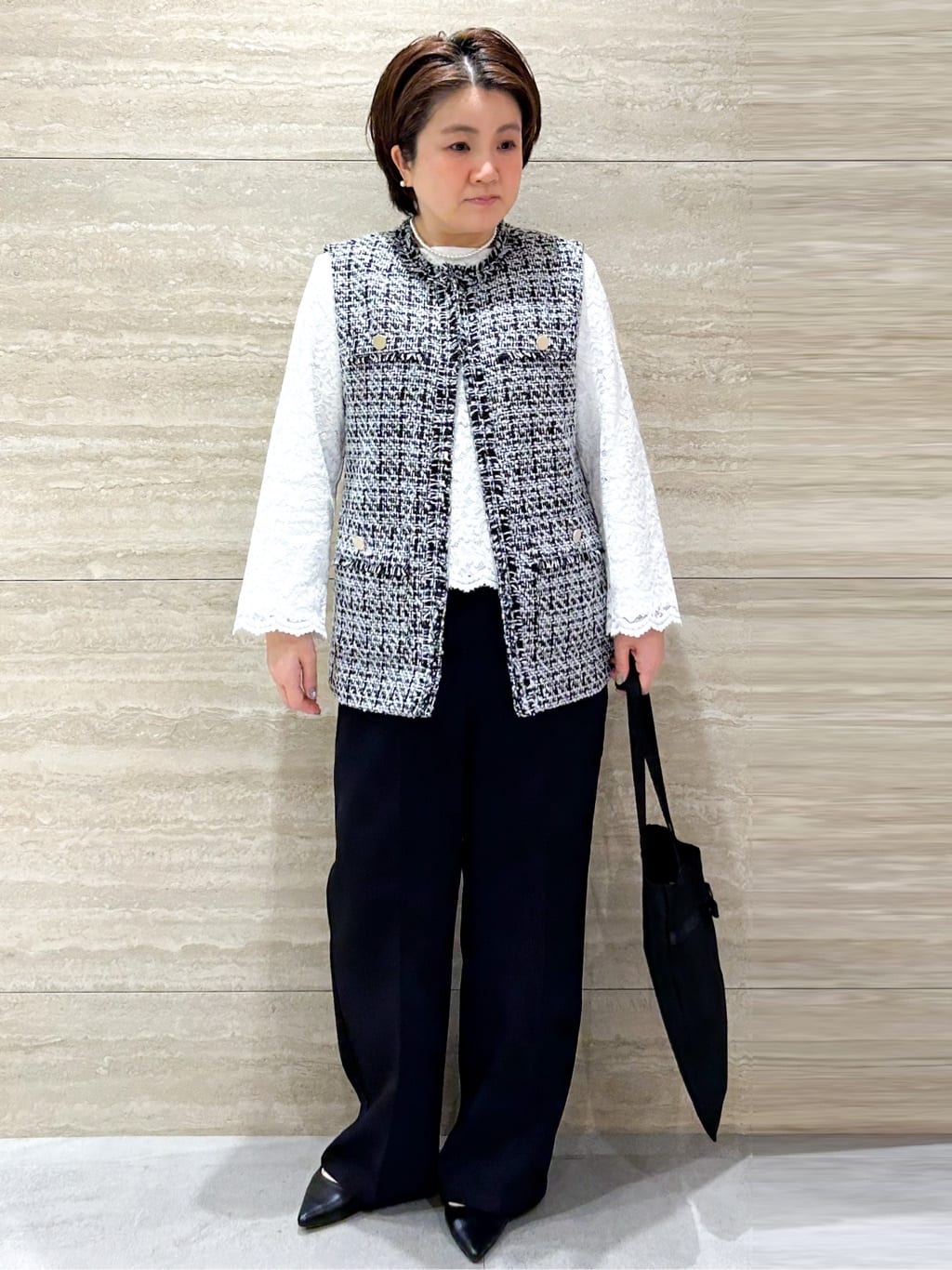 NAMIさんの「OPAQUE.CLIP｜《通勤対応》ツイードジレ【洗える】」を使ったコーディネート