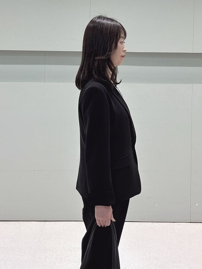makiさんの「UNTITLED｜【透けにくい/ウエストイン見え】タックブラウス」を使ったコーディネート