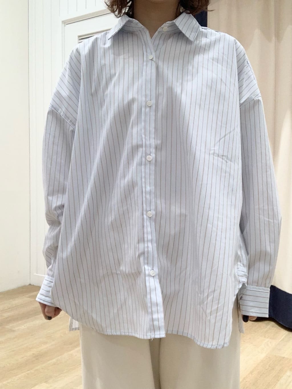 IMARIさんの「Dessin｜【洗える】バックボタンオーバーシャツ」を使ったコーディネート