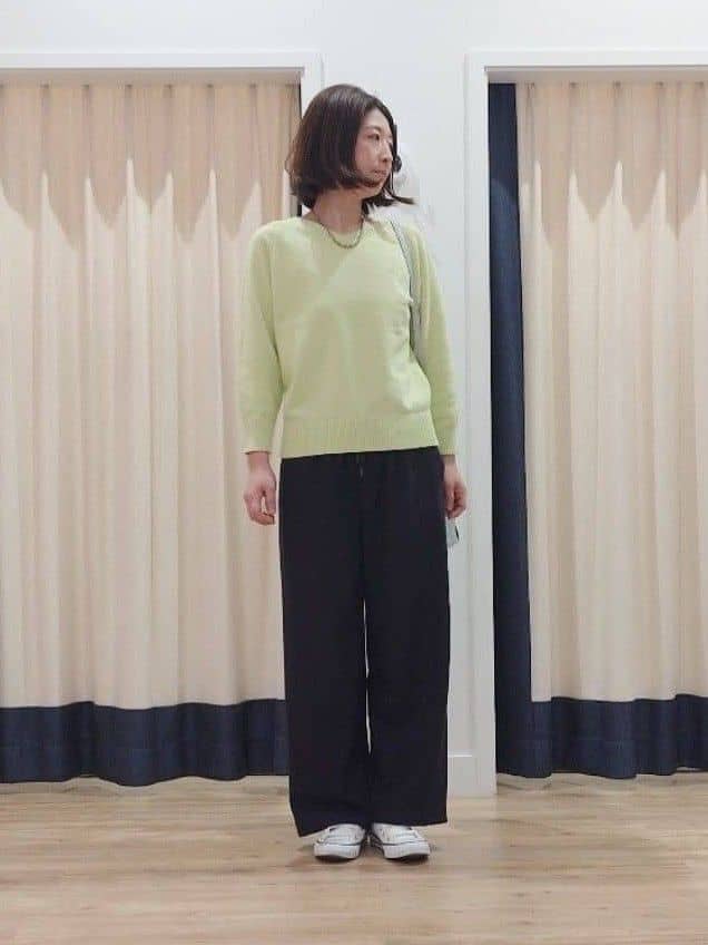 HIROさんの「Dessin｜【洗える】コットンVネックニット」を使ったコーディネート