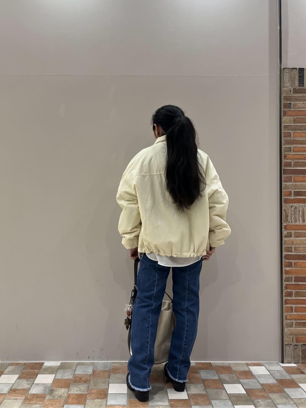 Uminoさんの「INDIVI｜センターピンタックデニム」を使ったコーディネート