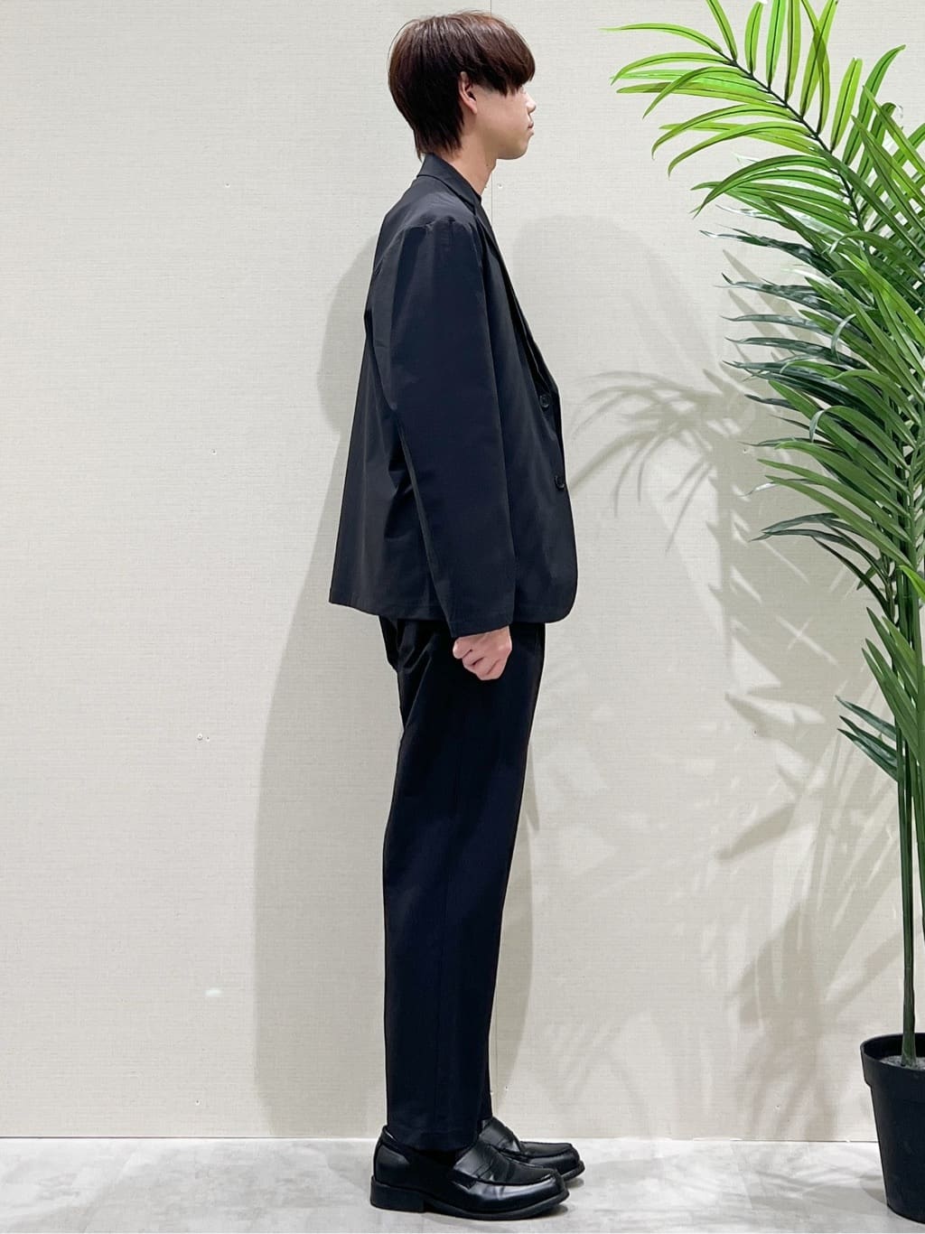 SHI-MAさんの「THE SHOP TK｜《KURO》コーデュラナイロン ジャケット セットアップ可／防シワ／撥水／ストレッチ」を使ったコーディネート