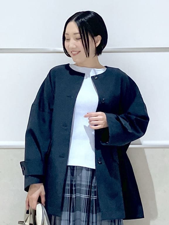 eriko さんの「Dessin｜【花粉ガード/撥水加工/洗える】クルーネックスプリングコート」を使ったコーディネート