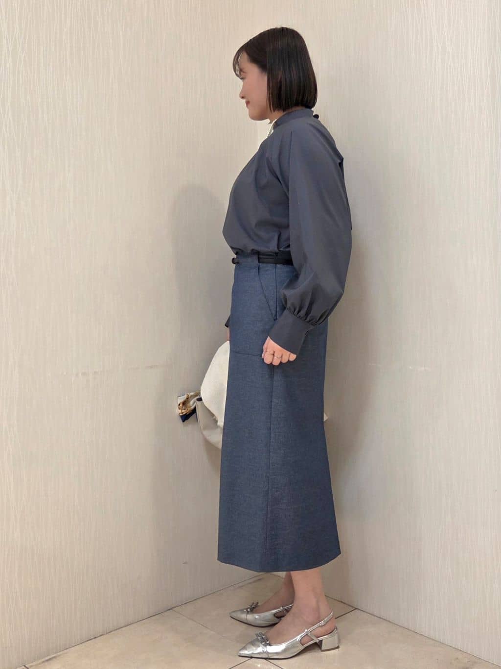 naokoさんの「UNTITLED｜【洗える/オンオフ使える】タイプライタースタンドネックブラウス」を使ったコーディネート
