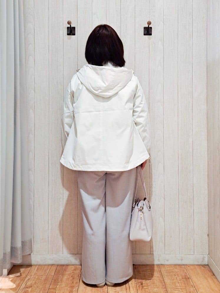 kotomiさんの「SHOO･LA･RUE｜【洗濯機可/S-LL】さらりと軽やか インせず着られる すっきり見えドルマンニット」を使ったコーディネート