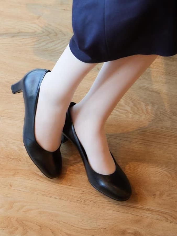 neinaさんの「ESPERANZA｜【晴雨兼用/12時間パンプス】約5.0cm　歩きやすくて疲れにくい」を使ったコーディネート