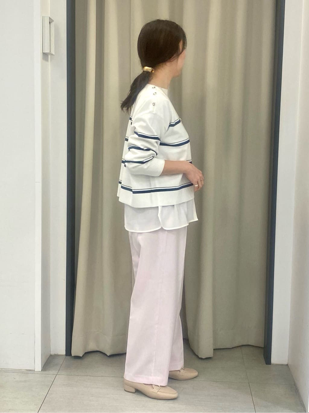 eguchiさんの「grove｜【おうちで洗える】顔周りすっきり、ボートネックニット」を使ったコーディネート