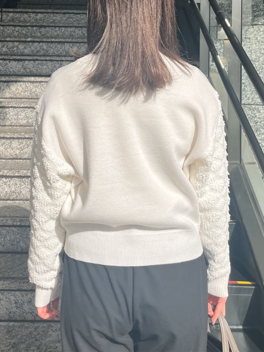 HANNAさんの「OPAQUE.CLIP｜ループヤーンスリーブニット【洗濯機OK】」を使ったコーディネート