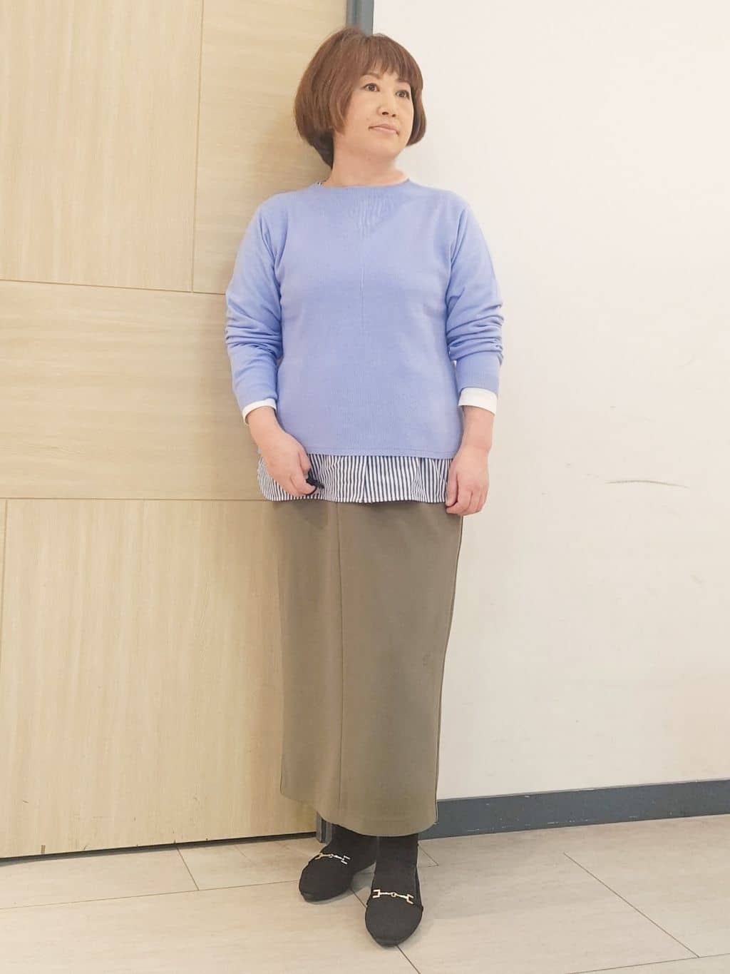 むぅポンさんの「grove｜【貴島明日香さん着用】【撥水／シルエット2WAY】軽やかミドルトレンチコート」を使ったコーディネート