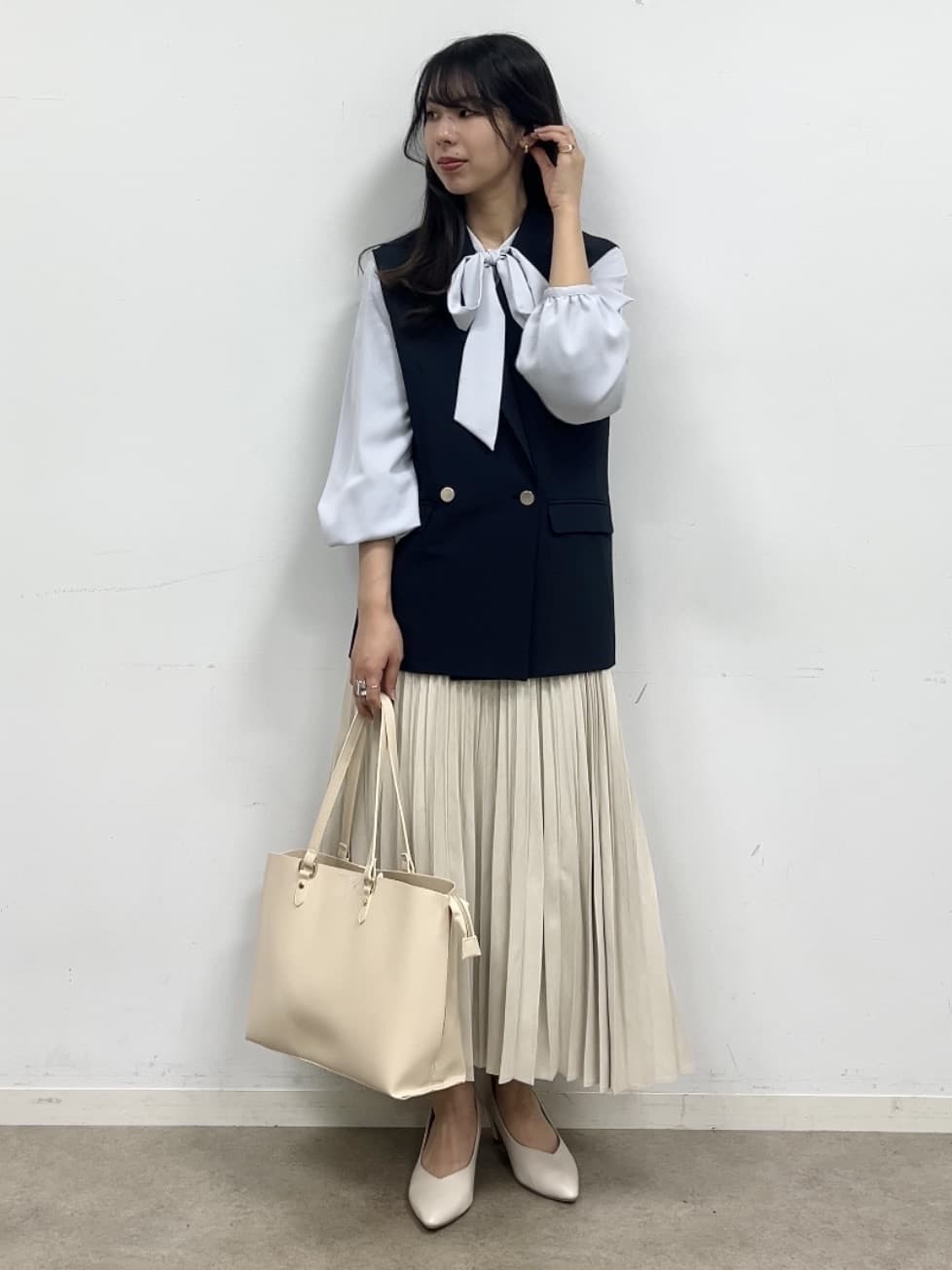 cotaniさんの「SHOO･LA･RUE｜【セットアップ可/S-LL/洗濯機可】サッと羽織ってこなれ見え ダブルブレストジレ」を使ったコーディネート