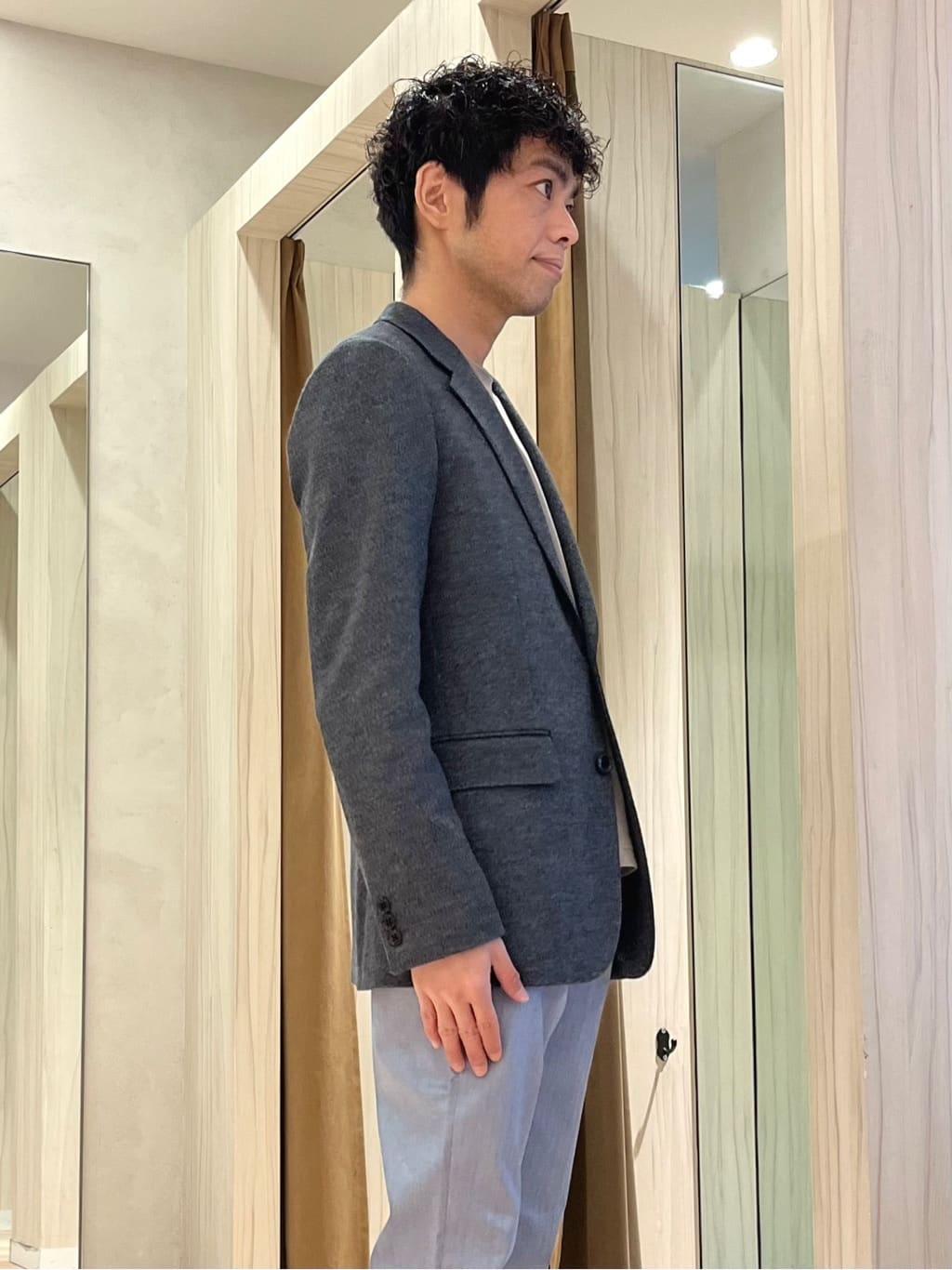 URAさんの「TAKEO KIKUCHI｜【ウールカシミヤブレンド】ビーバー調 スタンドカラー コート」を使ったコーディネート