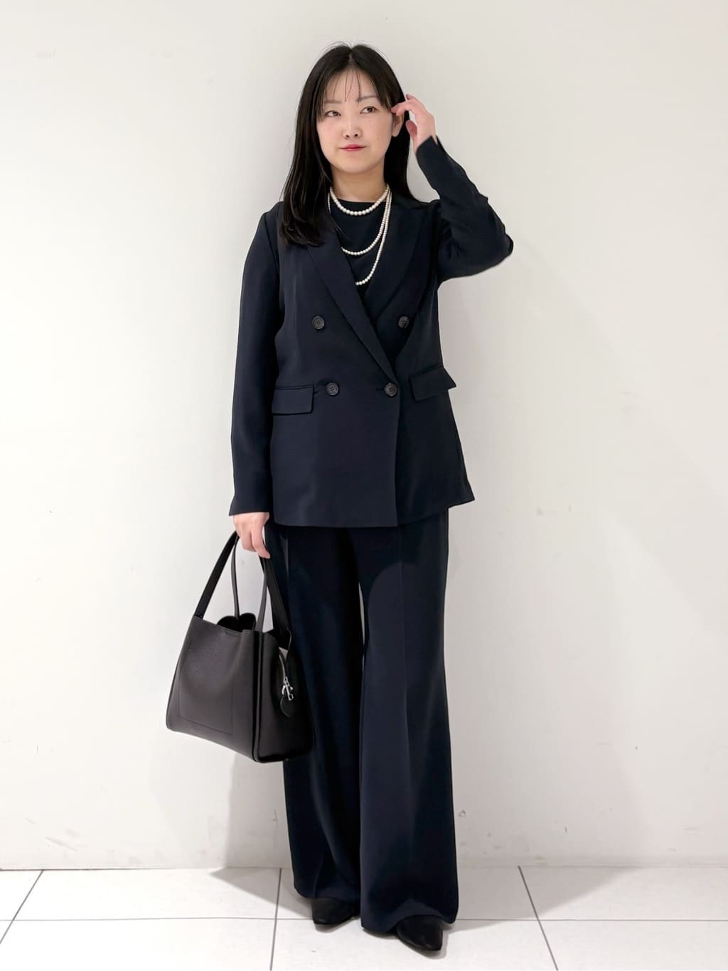 momokoさんの「INDIVI｜【洗える／多機能／SETUP可】着る日傘ダブルジャケット」を使ったコーディネート