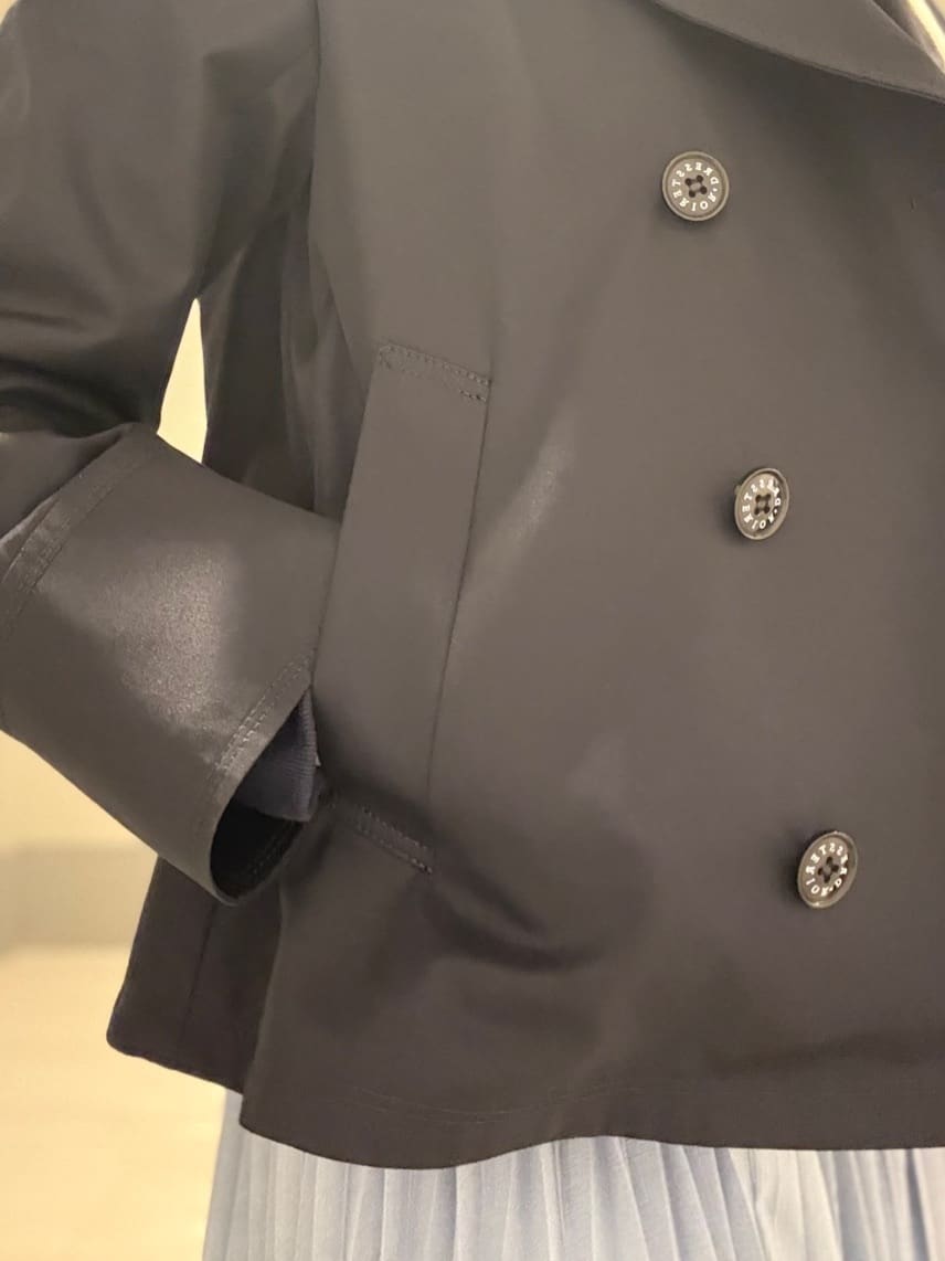 Yamaさんの「DRESSTERIOR｜【ウォッシャブル/撥水素材】Aラインショートトレンチジャケット」を使ったコーディネート