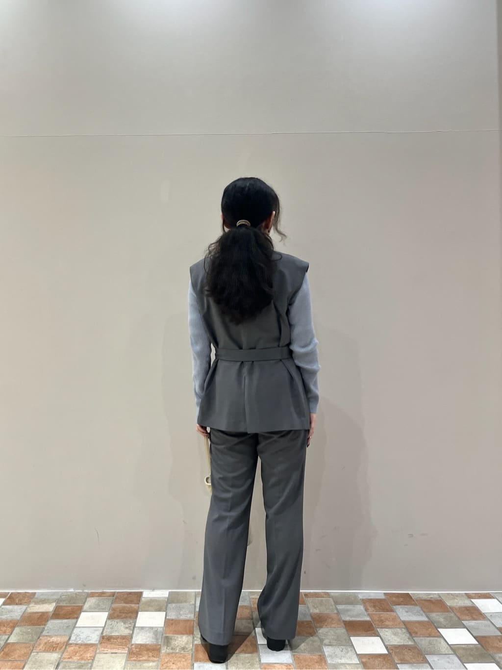 Uminoさんの「INDIVI｜Comfy SET UP｜ベルテッドジレ【セットアップ対応／通勤／カセット服／接触冷感／UVカット】」を使ったコーディネート