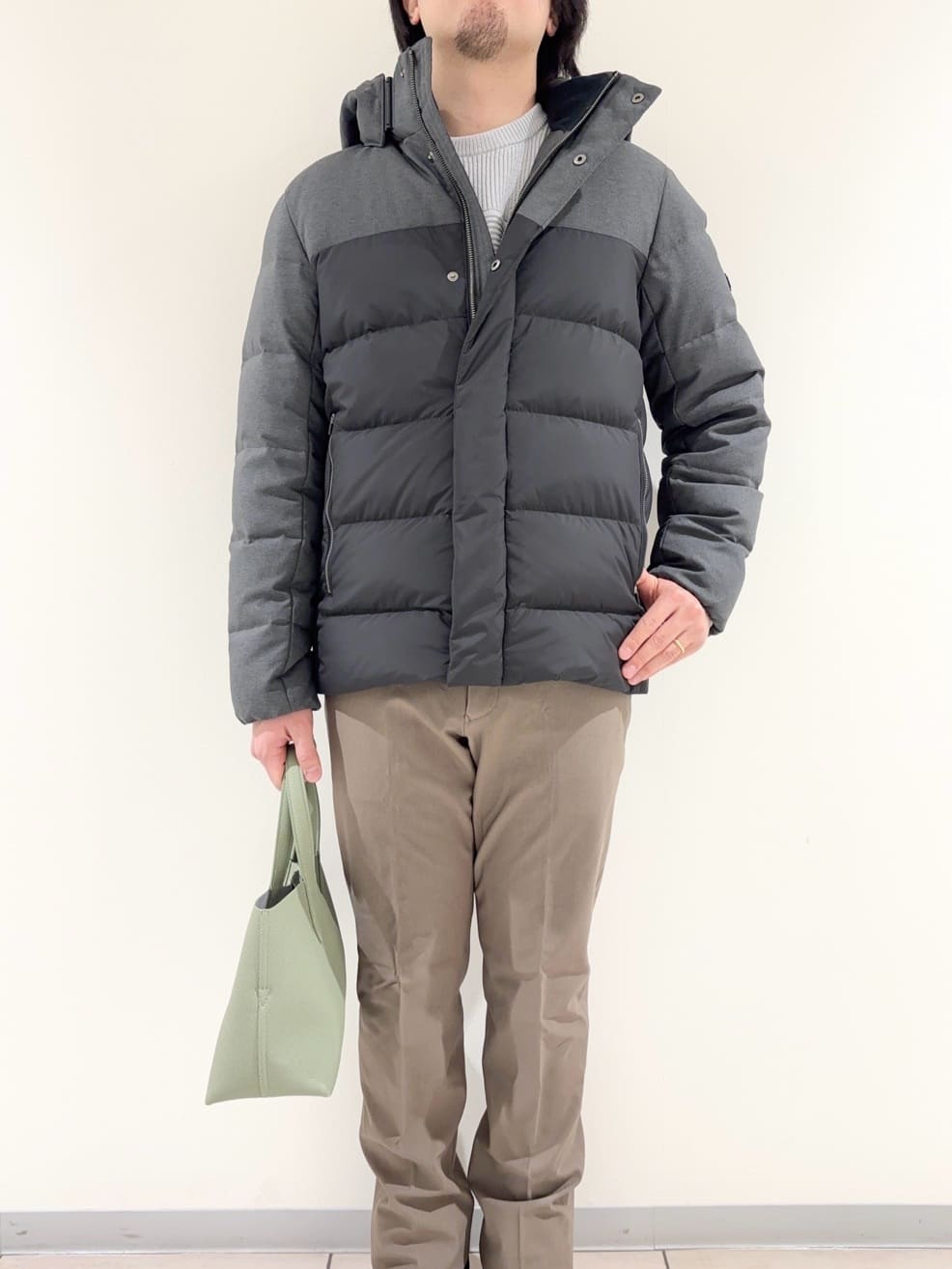 及川さんの「TAKEO KIKUCHI｜カラーコンビ ダウンブルゾン」を使ったコーディネート
