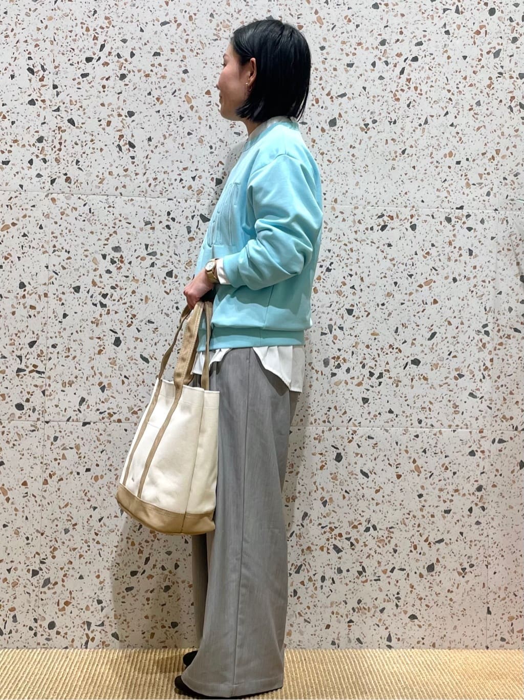 シゲリさんの「OPAQUE.CLIP｜ロゴ刺繍裏毛トップス【洗濯機OK】」を使ったコーディネート