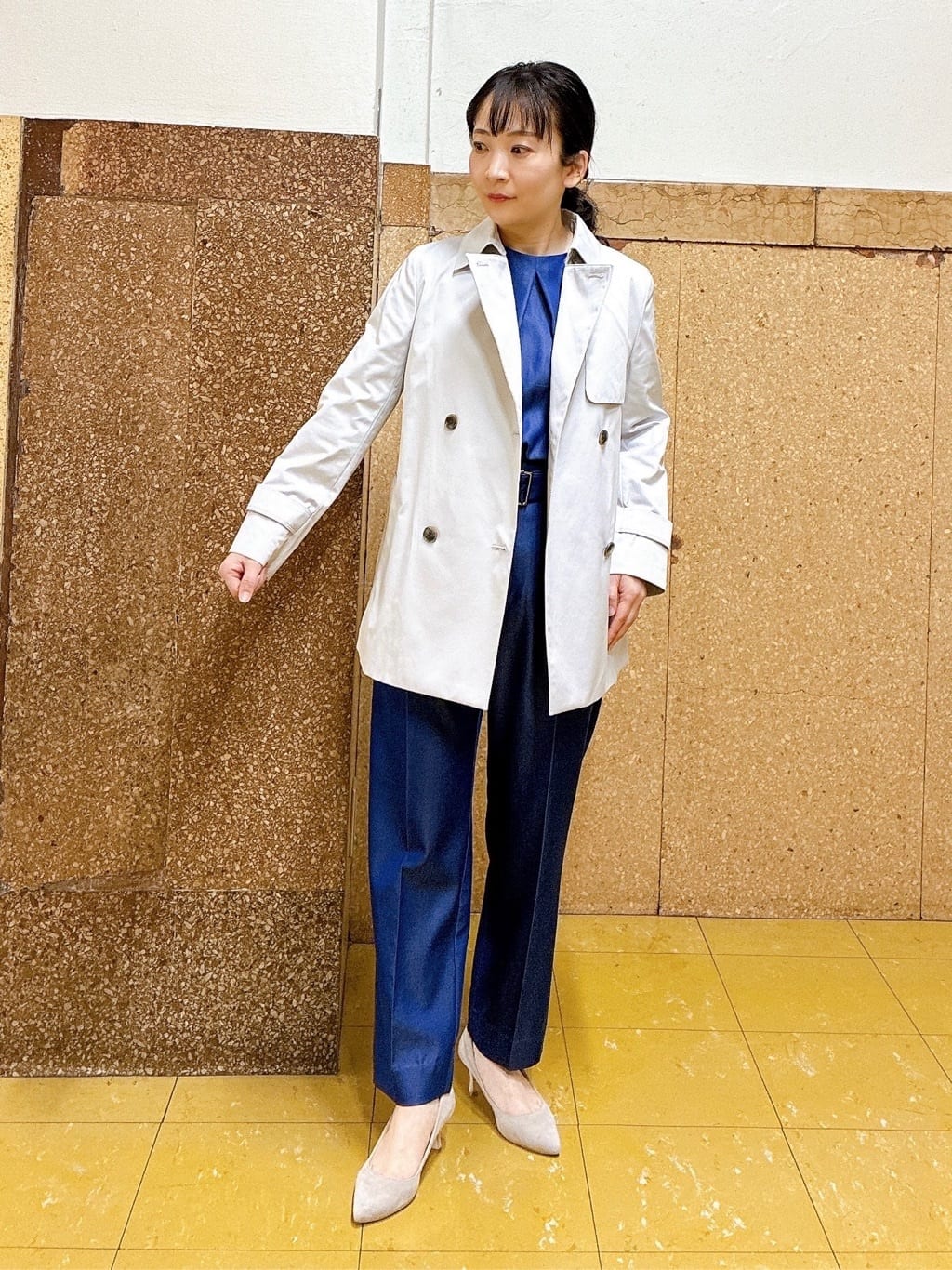 hattoriさんの「INDIVI｜【洗える／UVケア／SETUP可能】デニムライク ランタン袖ブラウス」を使ったコーディネート