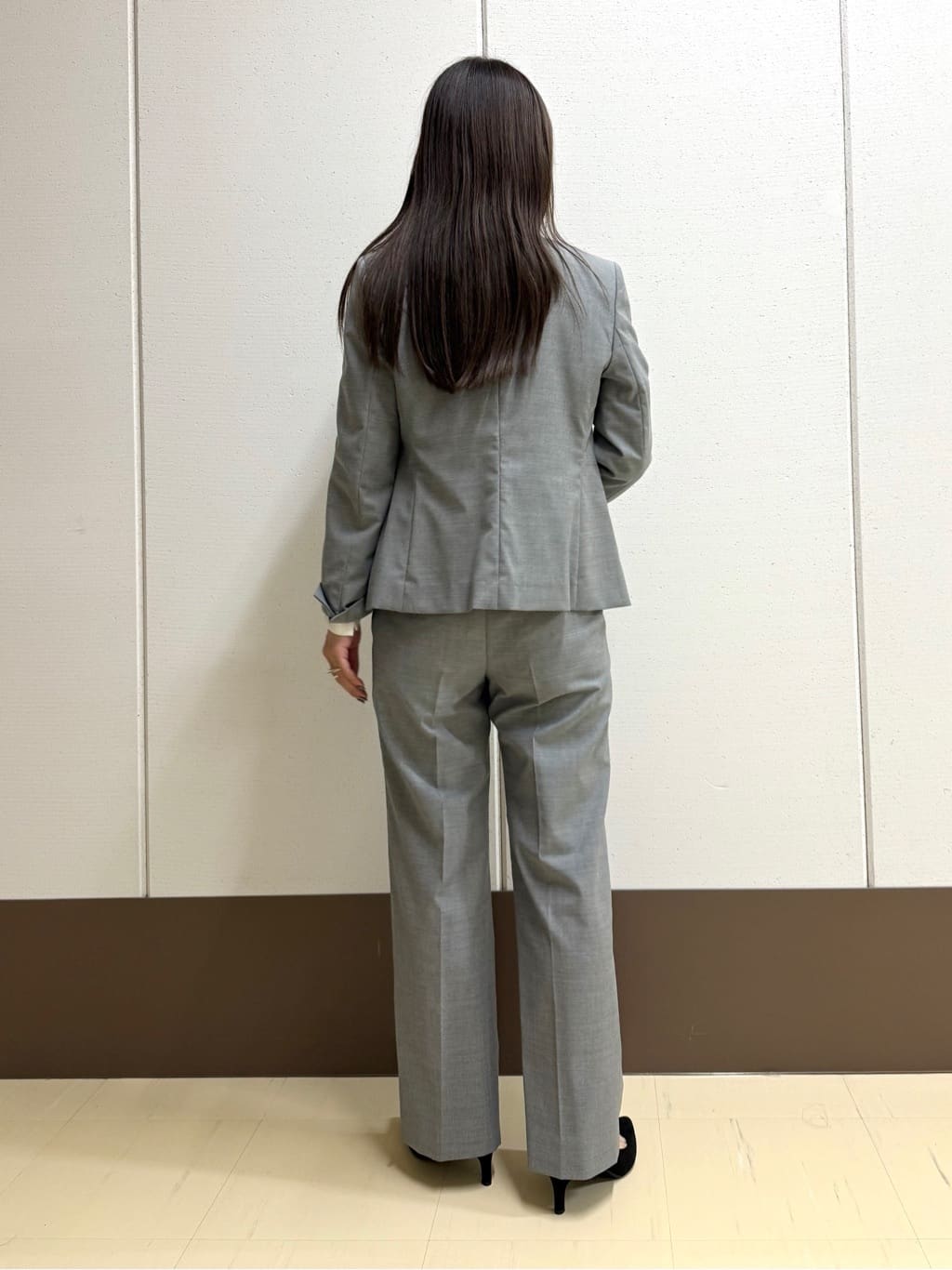 mamiさんの「INDIVI｜【洗える】ジョーゼットボウタイブラウス」を使ったコーディネート