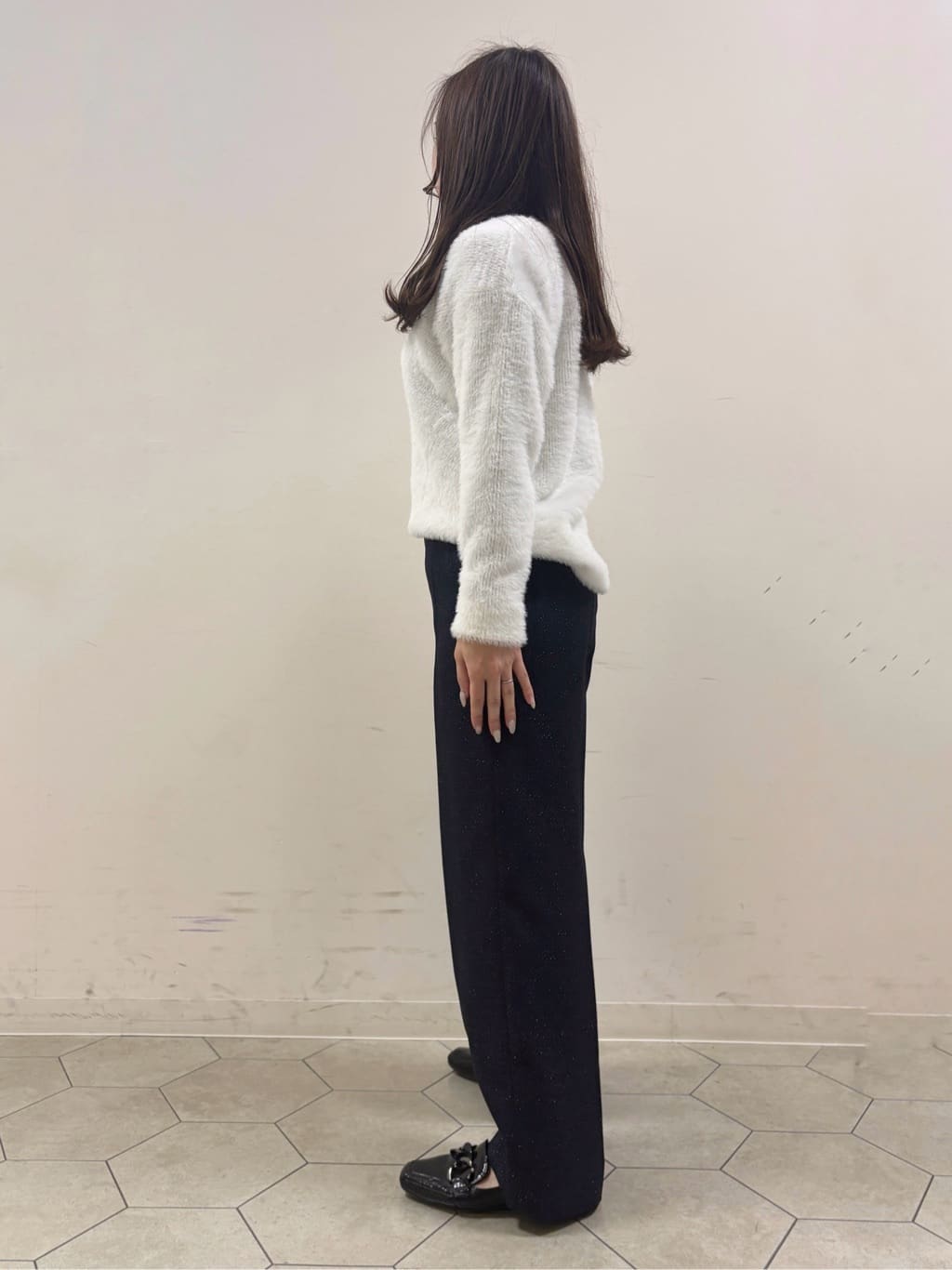 kahoさんの「INDIVI｜【洗える】エアリーシャギートップス」を使ったコーディネート