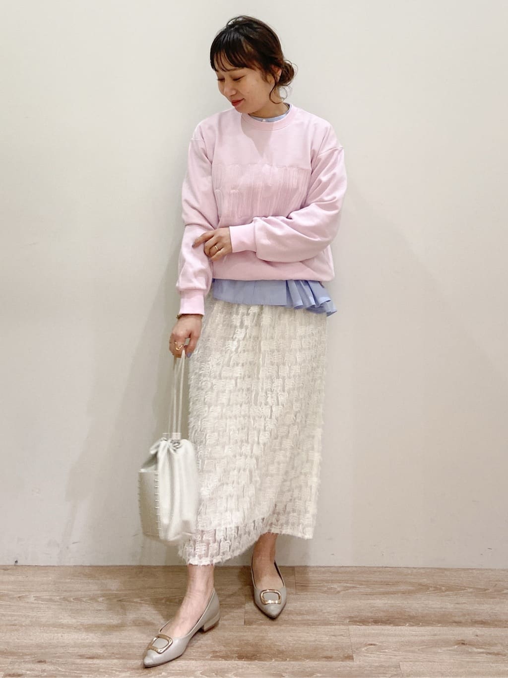 risayanさんの「OPAQUE.CLIP｜ロゴ刺繍裏毛トップス【洗濯機OK】」を使ったコーディネート